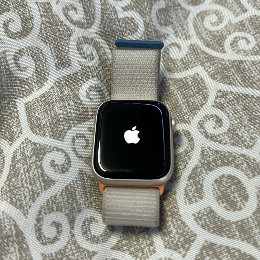 apple watch se cellular gps 44mm starlight